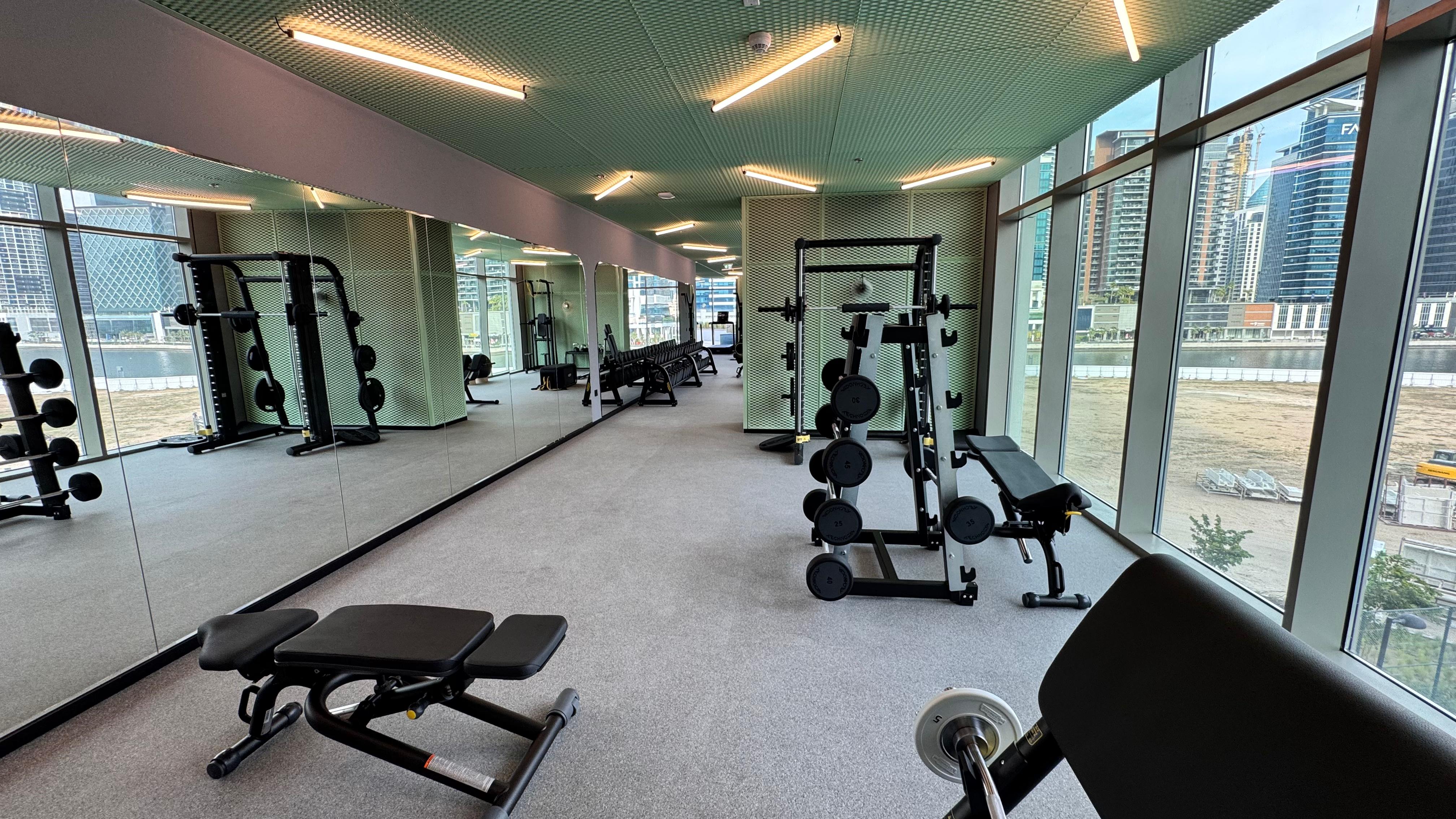 1 Bedroom Apartment in Peninsula Three