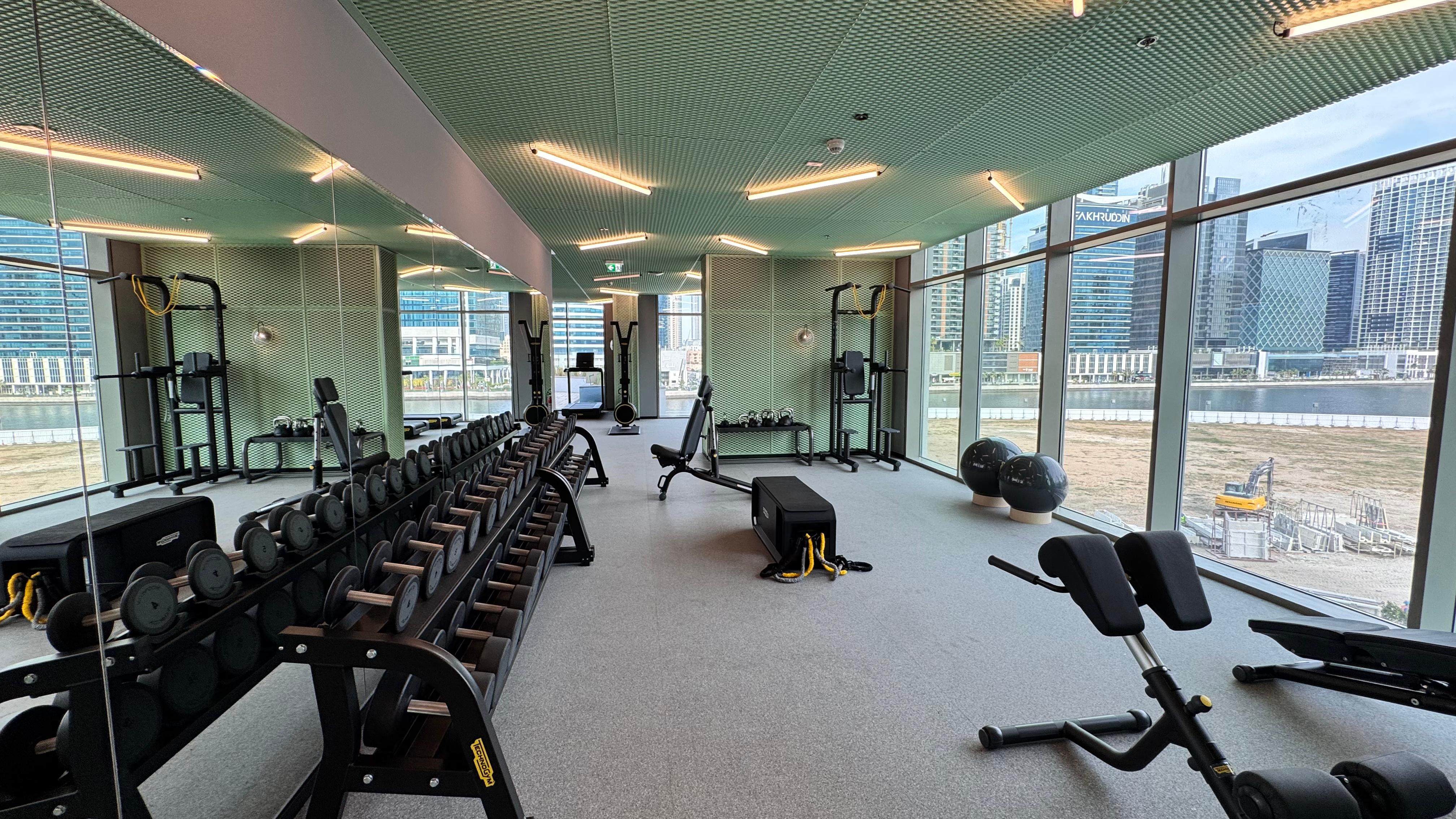 1 Bedroom Apartment in Peninsula Three