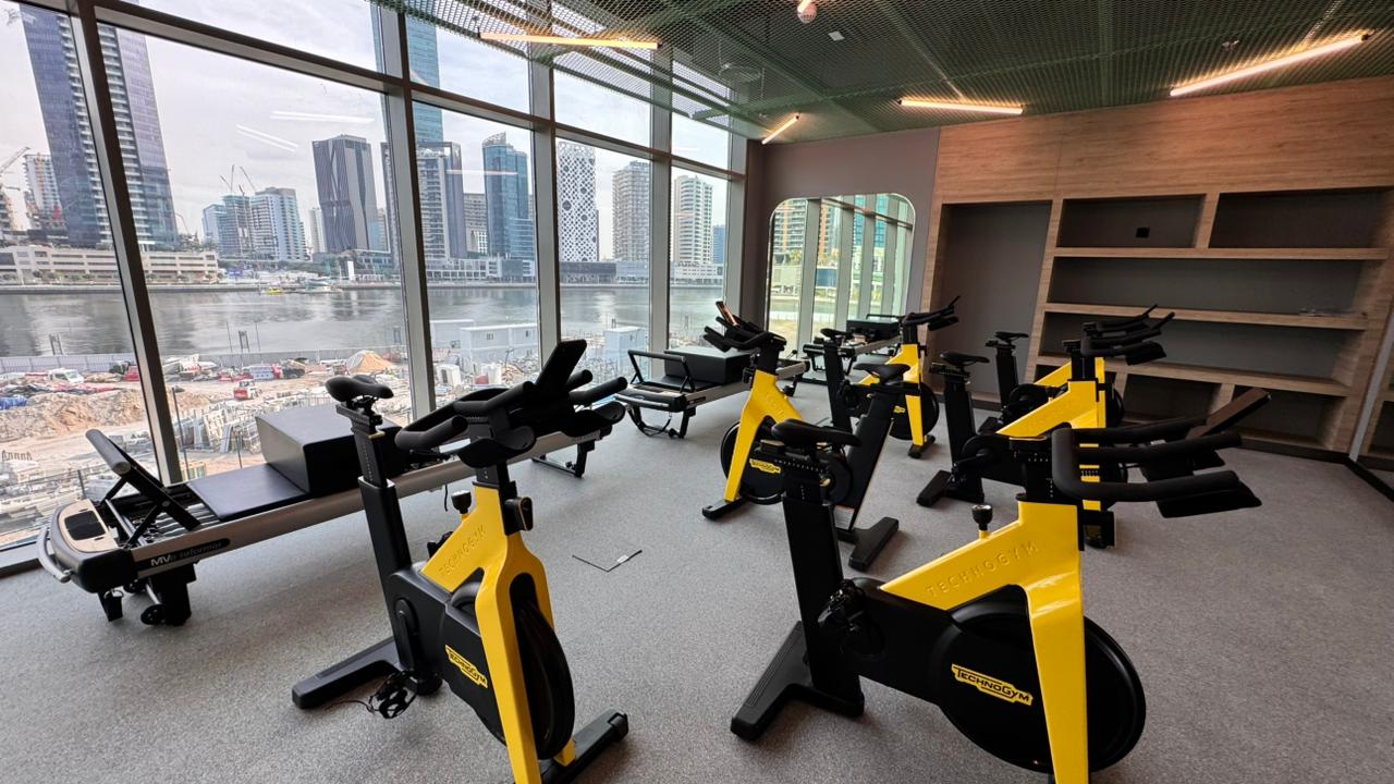 1 Bedroom Apartment in Peninsula Three