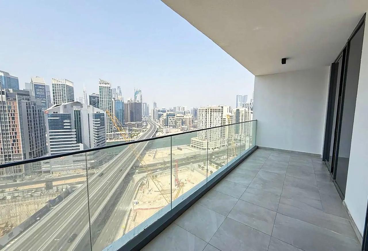 1 Bedroom Apartment in The Paragon by IGO