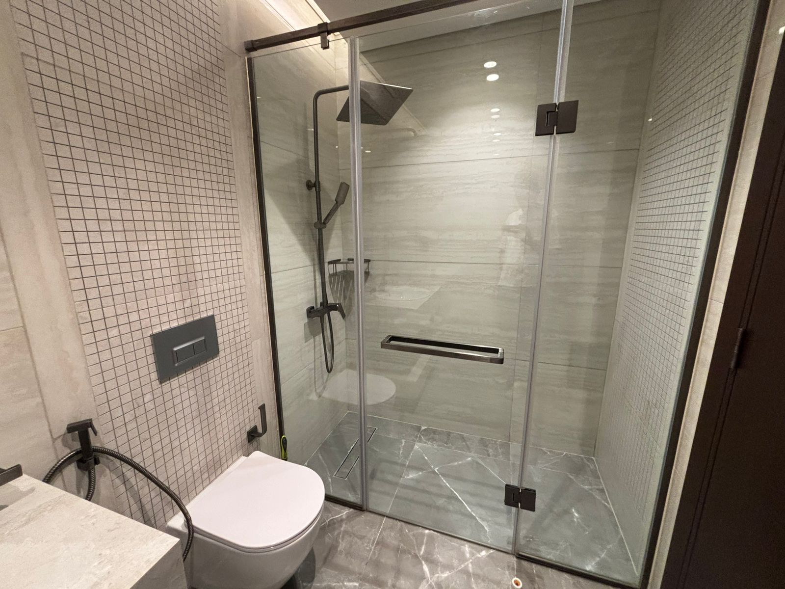 1 Bedroom Apartment in Nobles Tower