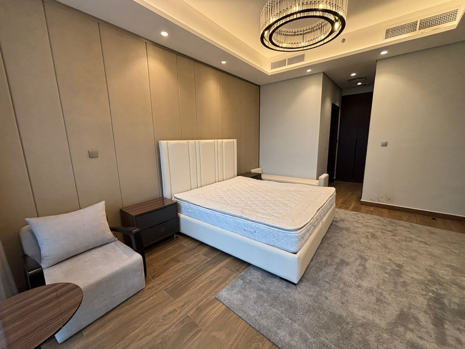 1 Bedroom Apartment in Nobles Tower