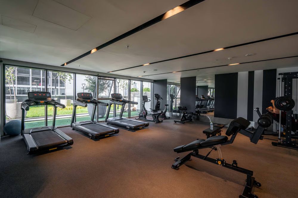 2 Bedrooms Apartment in Nobles Tower