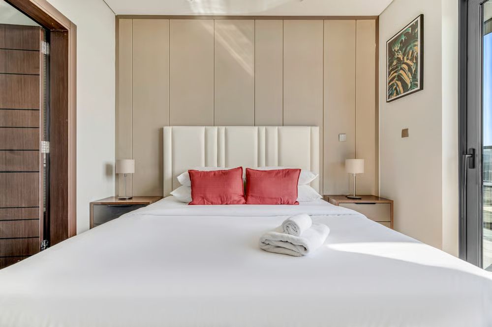 2 Bedrooms Apartment in Nobles Tower