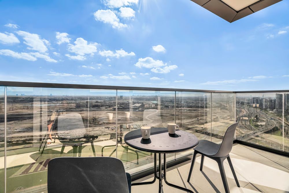 2 Bedrooms Apartment in Nobles Tower