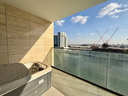 2 Bedrooms Apartment in Trillionaire Residences