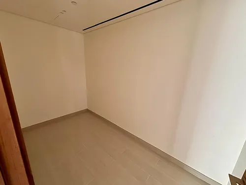 2 Bedrooms Apartment in Trillionaire Residences