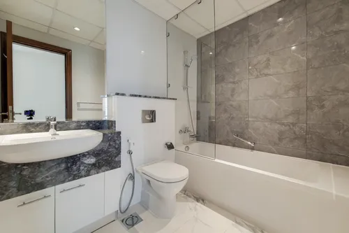 5 Bedrooms Apartment in Meera