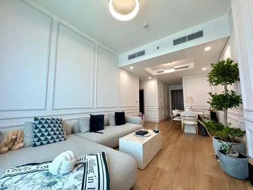 1 Bedroom Apartment in The Bay
