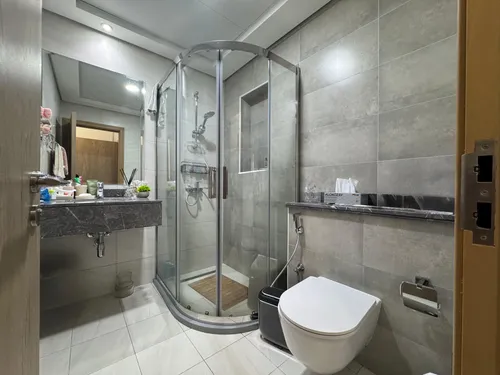 1 Bedroom Apartment in The Bay