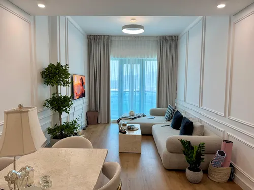 1 Bedroom Apartment in The Bay