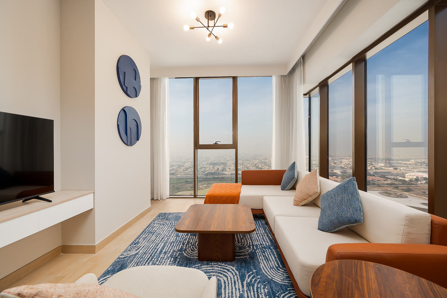 2 Bedrooms Apartment in One of One Luxury Residences