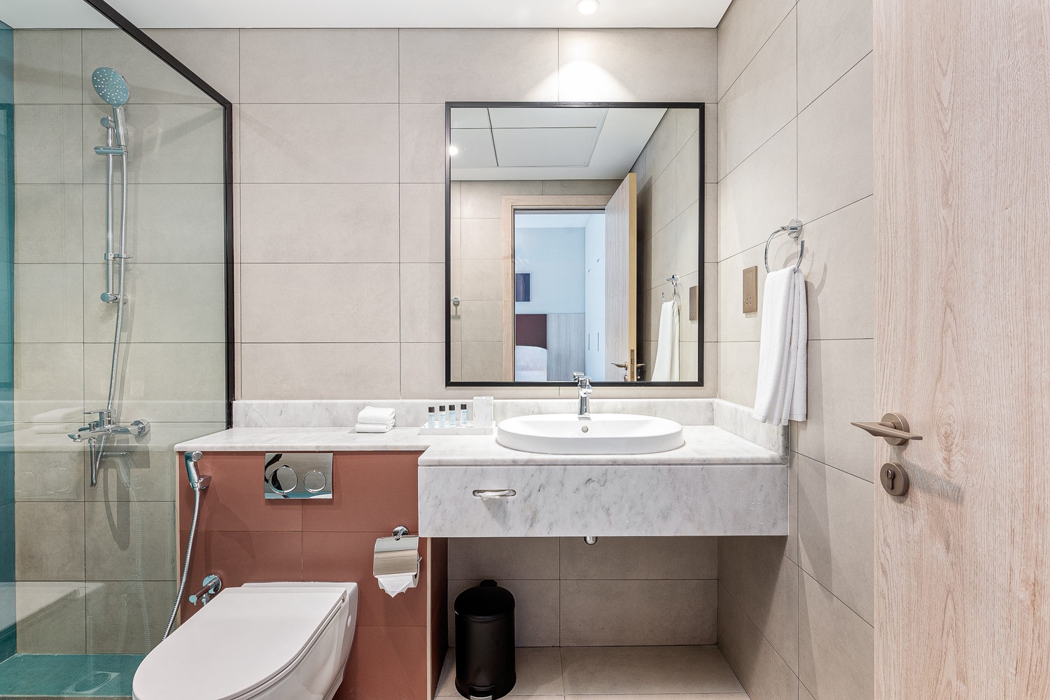 2 Bedrooms Apartment in One of One Luxury Residences