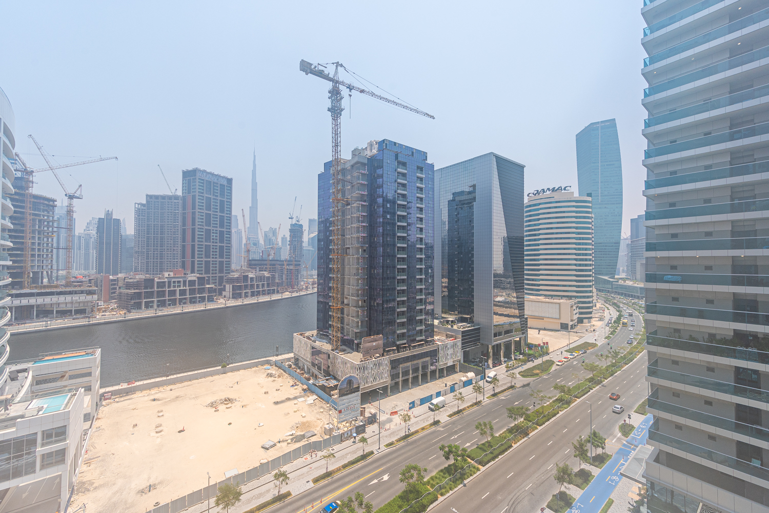 2 Bedrooms Apartment in One of One Luxury Residences