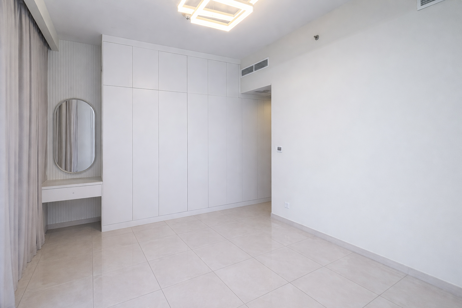 2 Bedrooms Apartment in Waves Tower