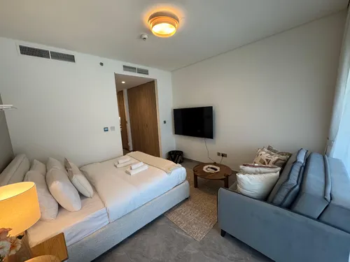 Apartment in Peninsula One