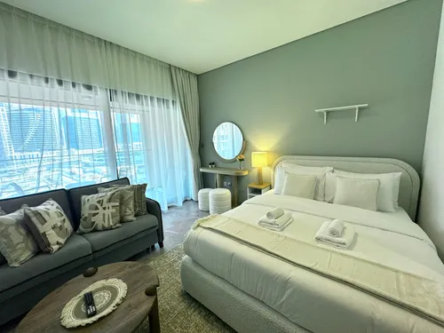  Apartment in Peninsula One
