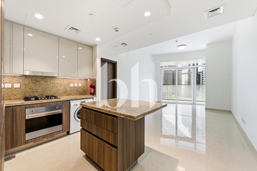 6 Cheques | Vacant Now | With Balcony and Parking