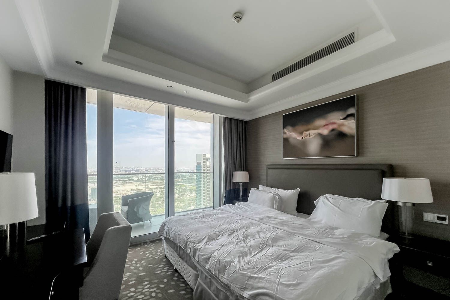 4 Bedrooms Apartment in Kempinski BLVD