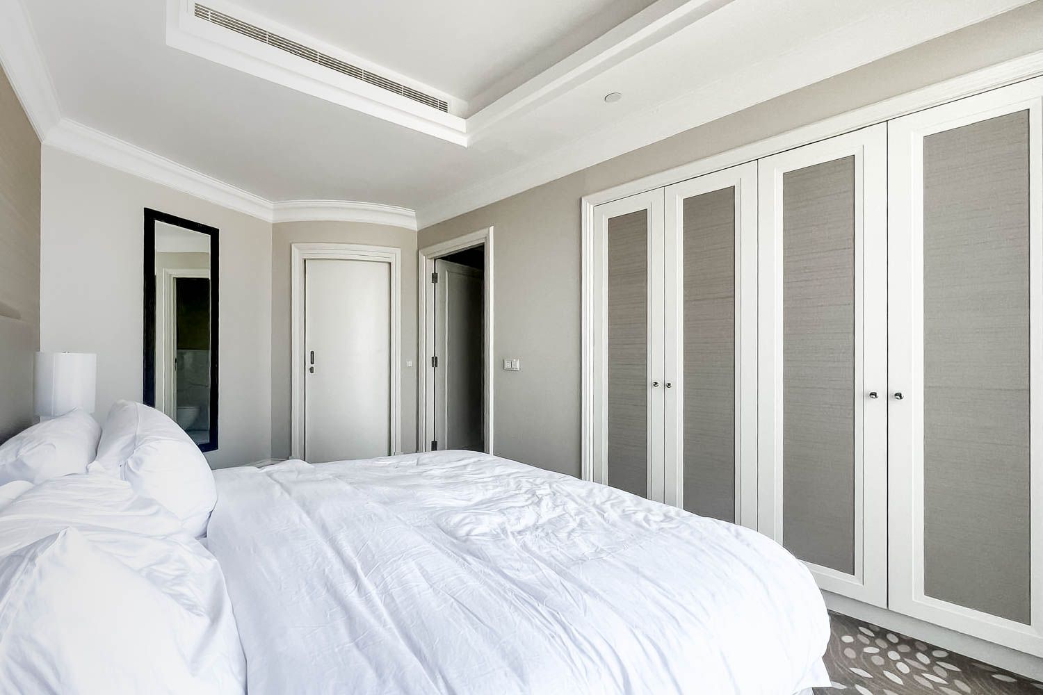 4 Bedrooms Apartment in Kempinski BLVD