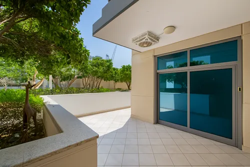 2 Bedrooms Apartment in Claren Tower 2