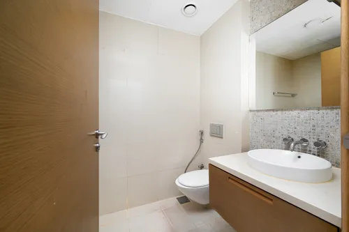 2 Bedrooms Apartment in Claren Tower 2