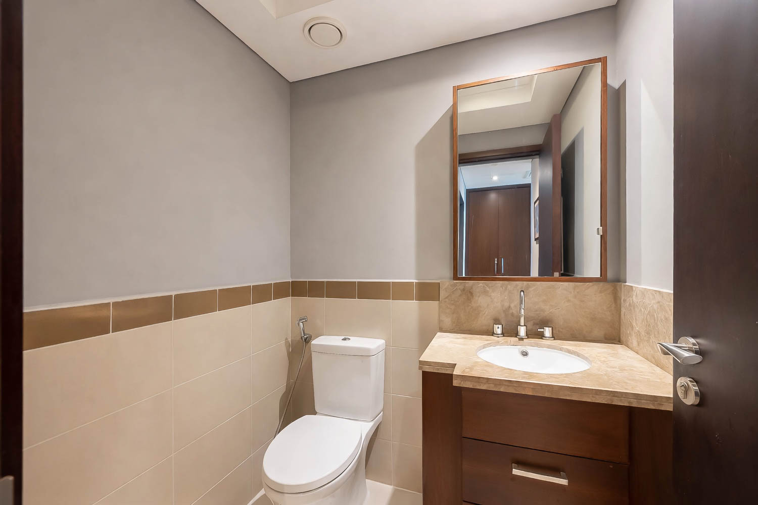 2 Bedrooms Apartment in 29 Burj Boulevard Tower 2