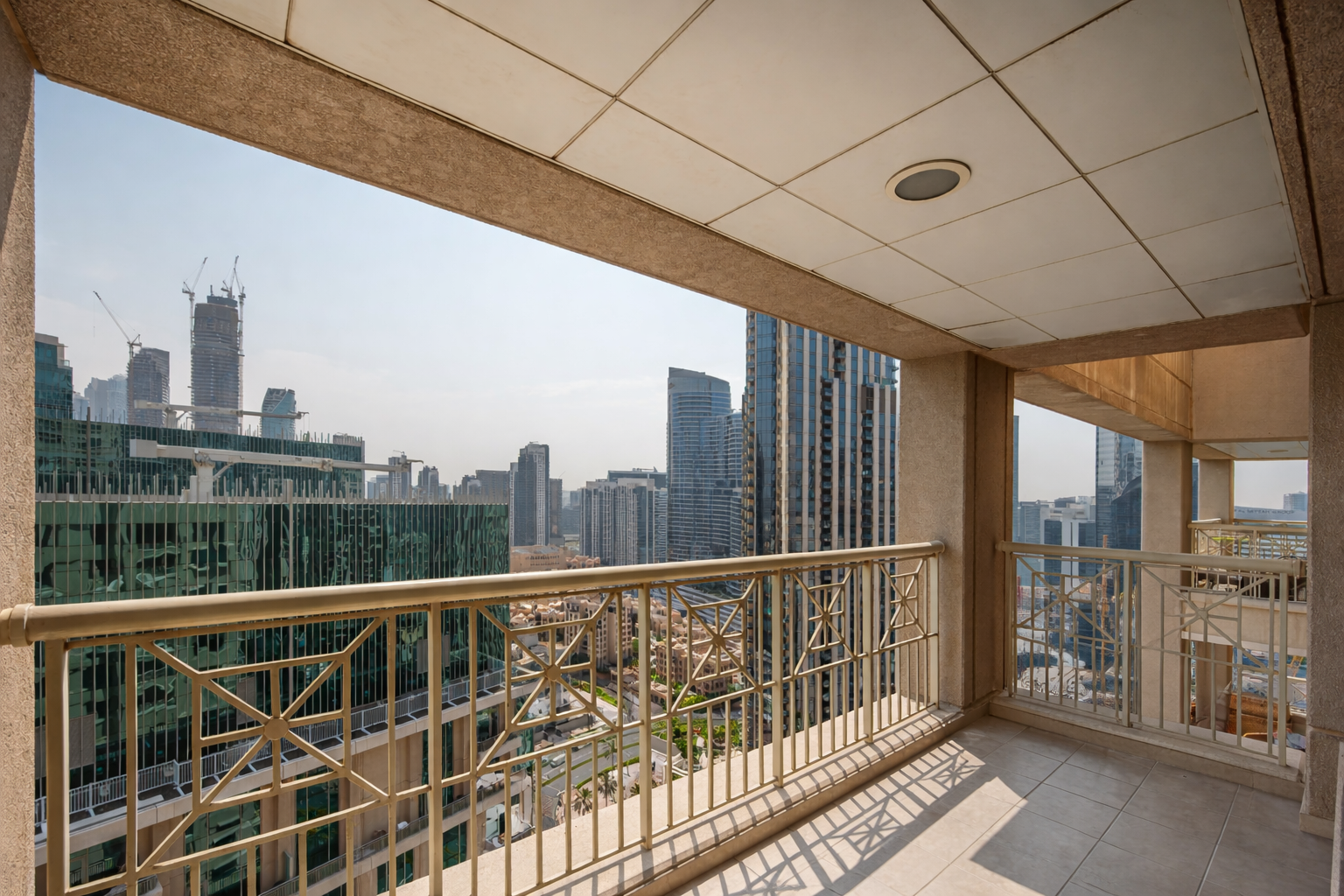 2 Bedrooms Apartment in 29 Burj Boulevard Tower 2