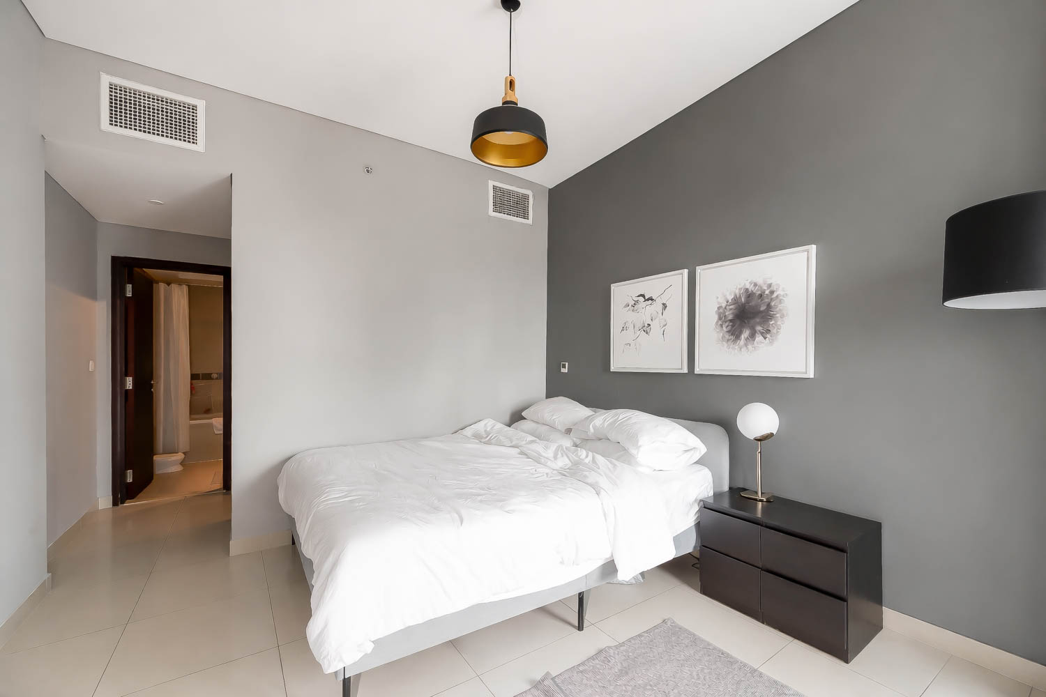 2 Bedrooms Apartment in 29 Burj Boulevard Tower 2