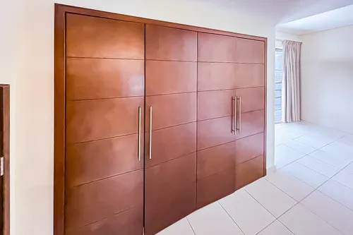 2 Bedrooms Apartment in South Ridge 5