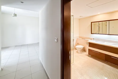 2 Bedrooms Apartment in South Ridge 5