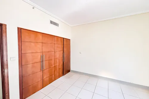 2 Bedrooms Apartment in South Ridge 5