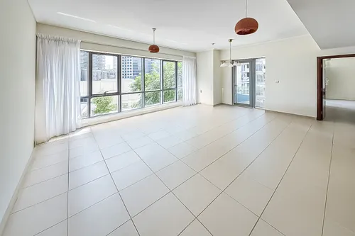 Large Layout | Corner Unit Low Floor| Unfurnished