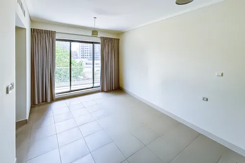 2 Bedrooms Apartment in South Ridge 5