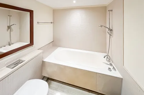 2 Bedrooms Apartment in South Ridge 5