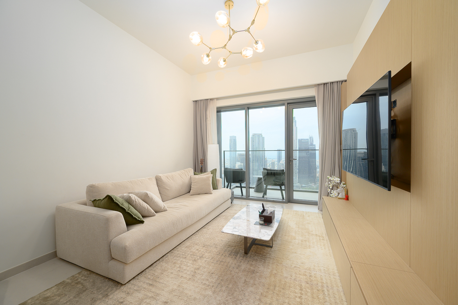 3 Bedrooms Apartment in Burj Royale