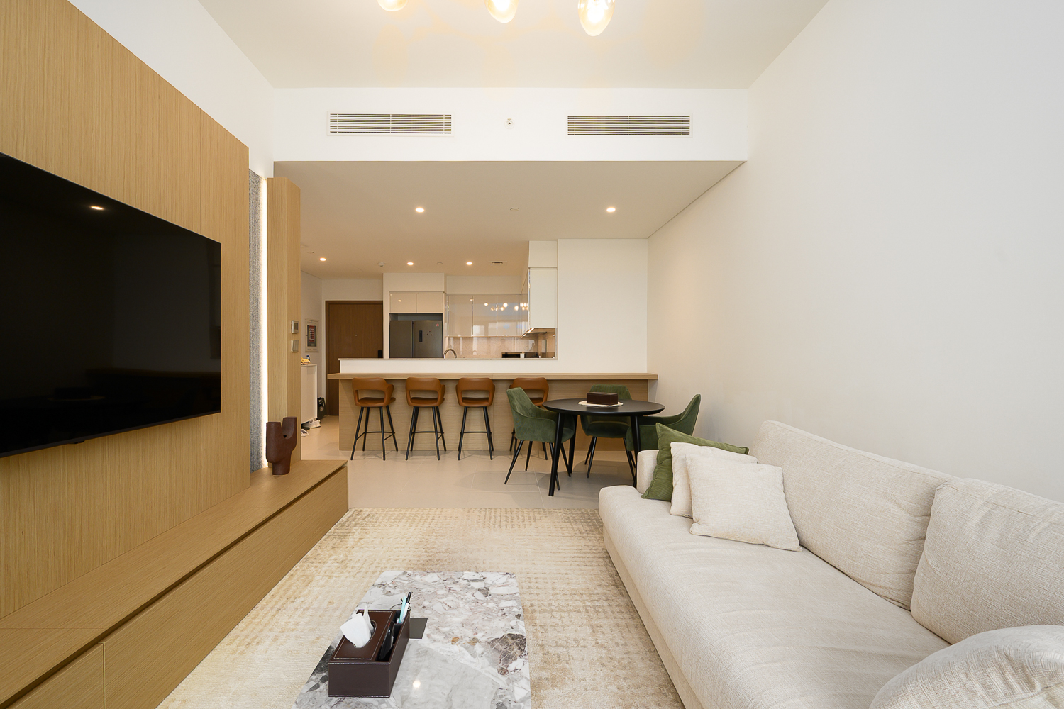 3 Bedrooms Apartment in Burj Royale