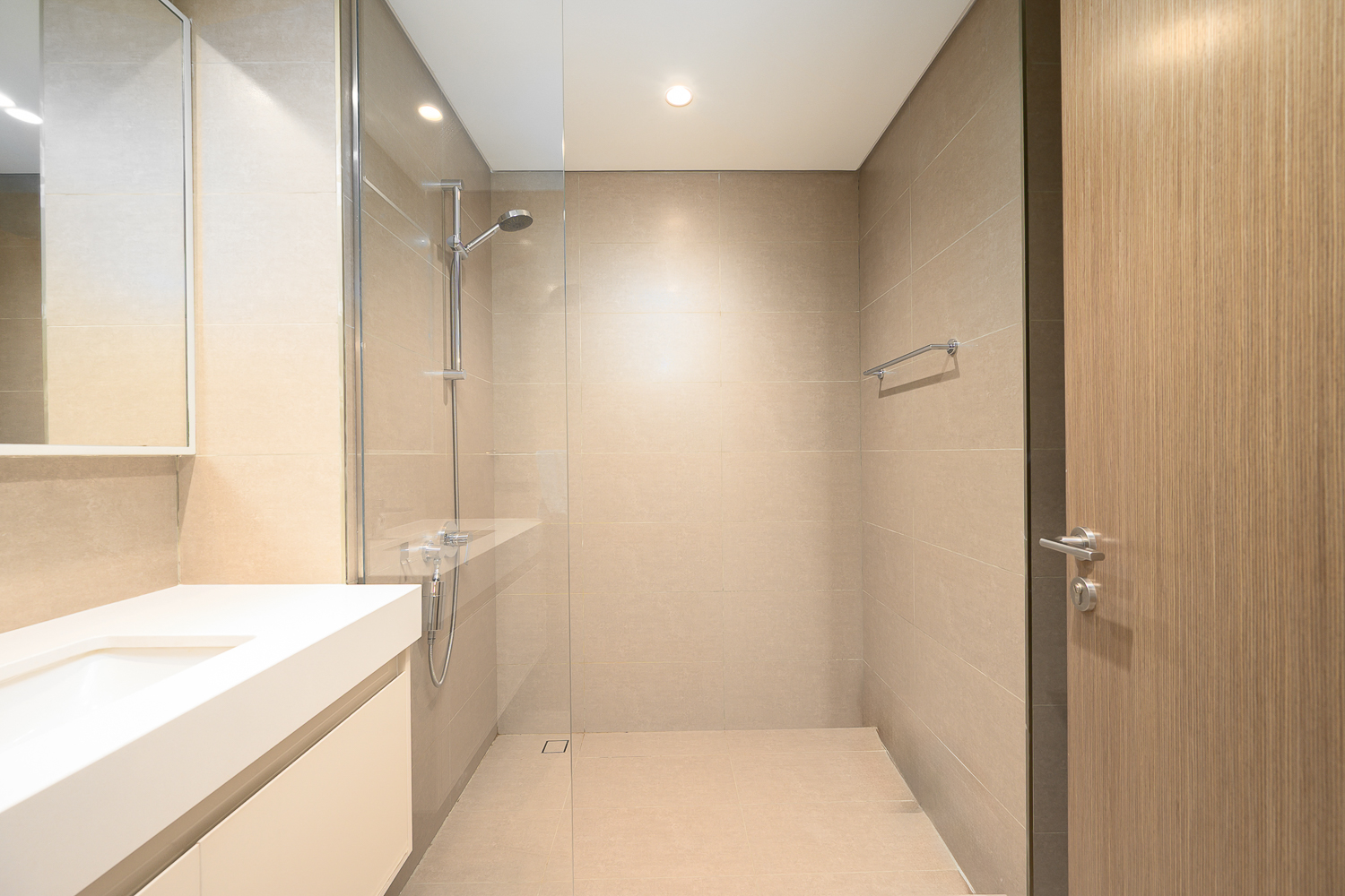 3 Bedrooms Apartment in Burj Royale