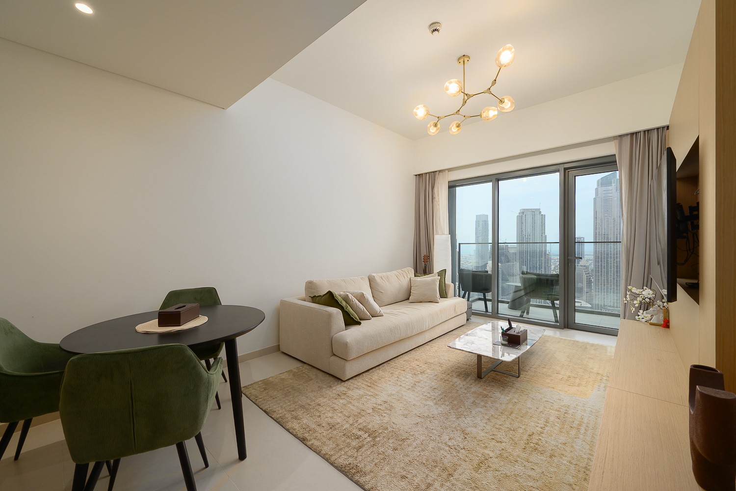 3 Bedrooms Apartment in Burj Royale