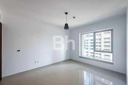 Unfurnished | High Floor | Multiple Cheques