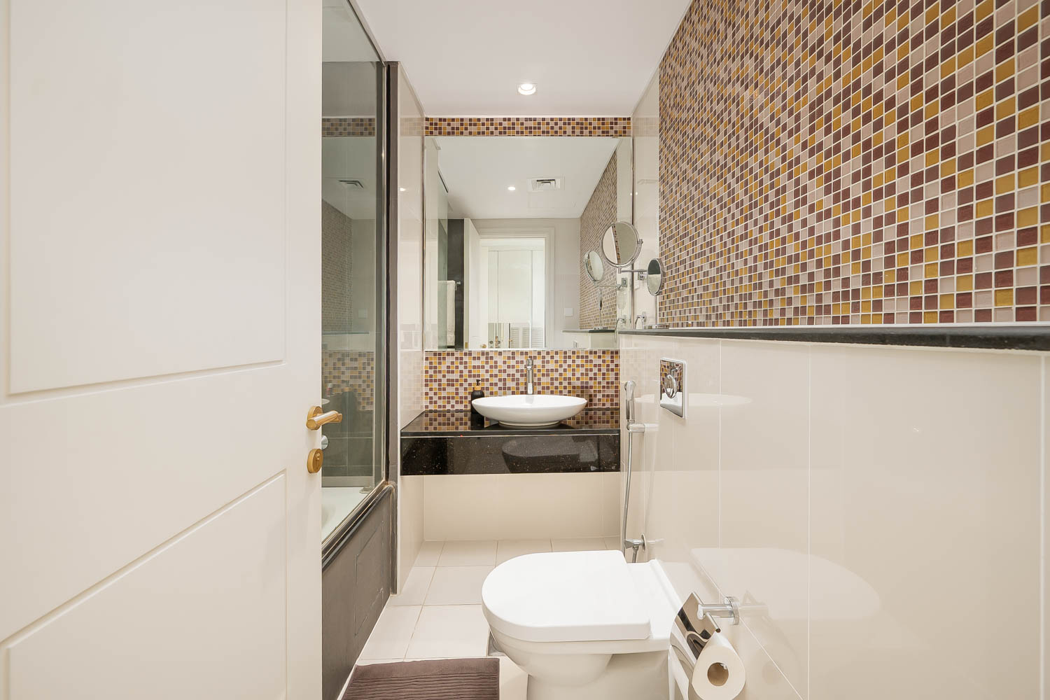 3 Bedrooms Apartment in Upper Crest