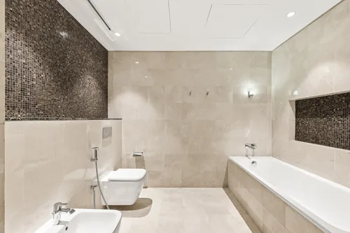 4 Bedrooms Apartment in Boulevard Point