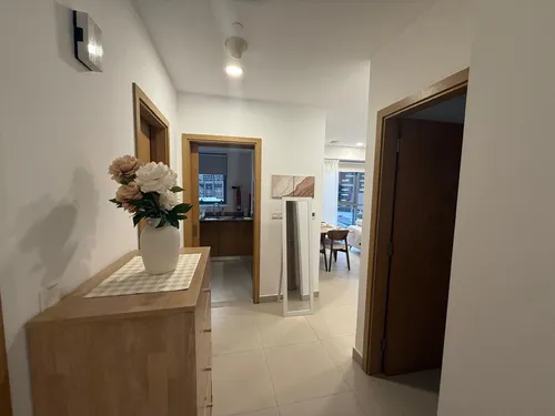 1 Bedroom Apartment in Bellevue Tower 2