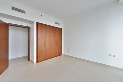 3 Bedrooms Apartment in Burj Vista Tower 1