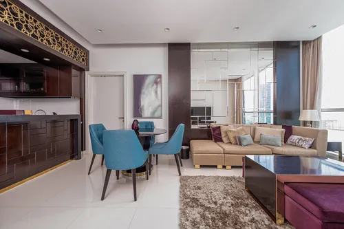 2 Bedrooms Apartment in Upper Crest