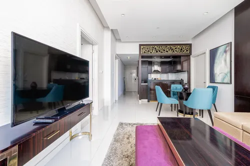 2 Bedrooms Apartment in Upper Crest