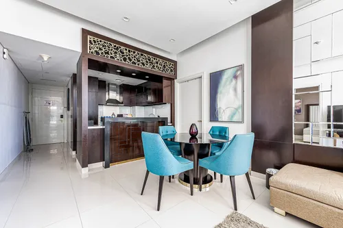 2 Bedrooms Apartment in Upper Crest