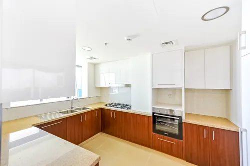 3 Bedrooms Apartment in Burj Vista Tower 1