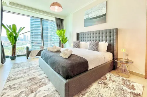 3 Bedrooms Apartment in Burj Vista Tower 1
