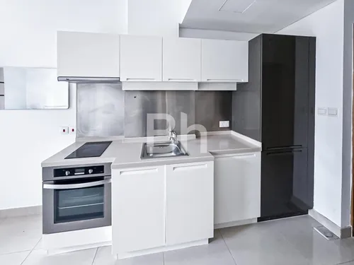  Apartment in Claren Tower 2